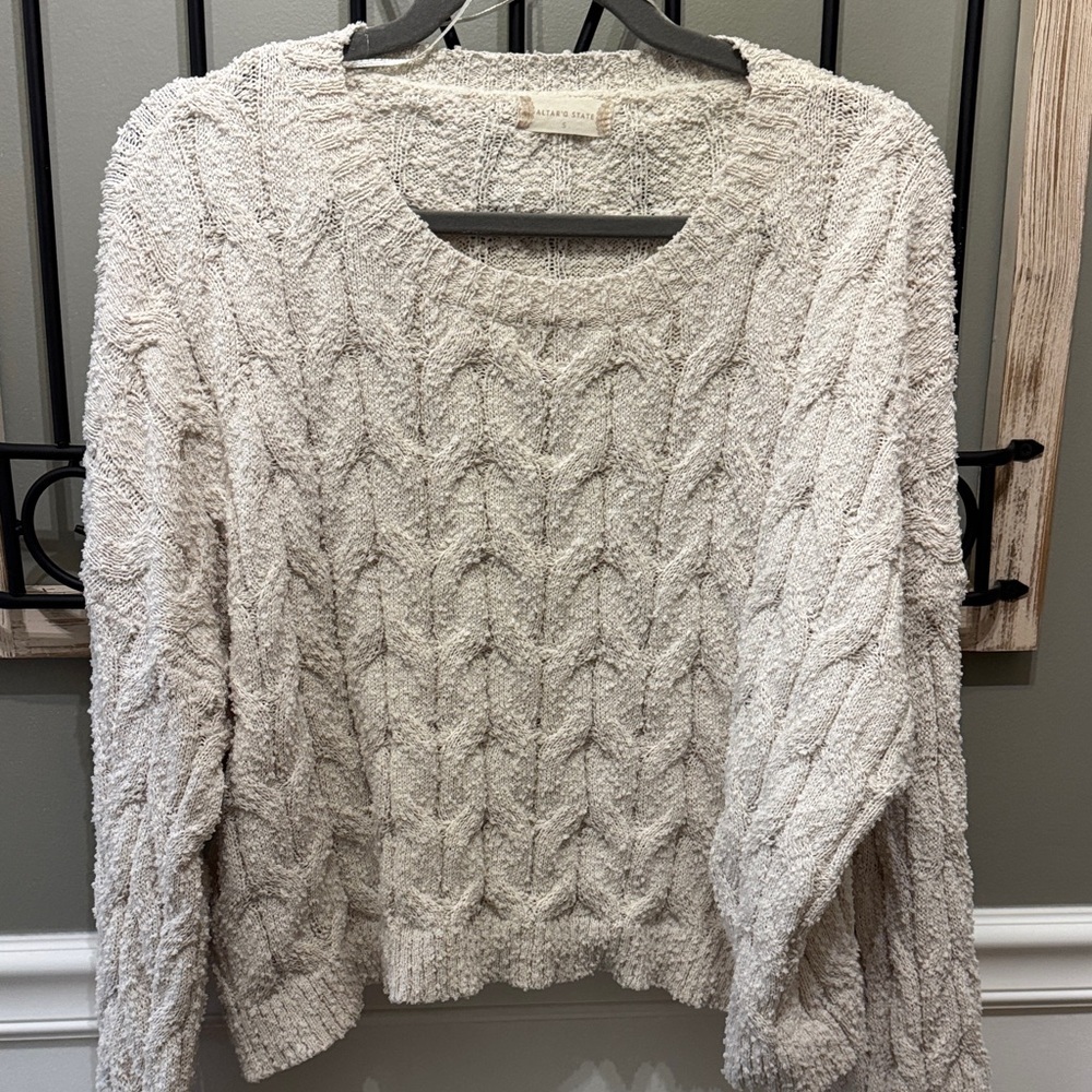 Altar’d State small Women's Cream Sweater